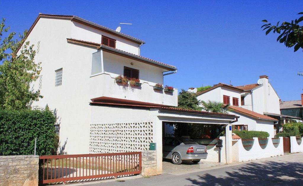 P&D Apartments Fazana Luaran gambar