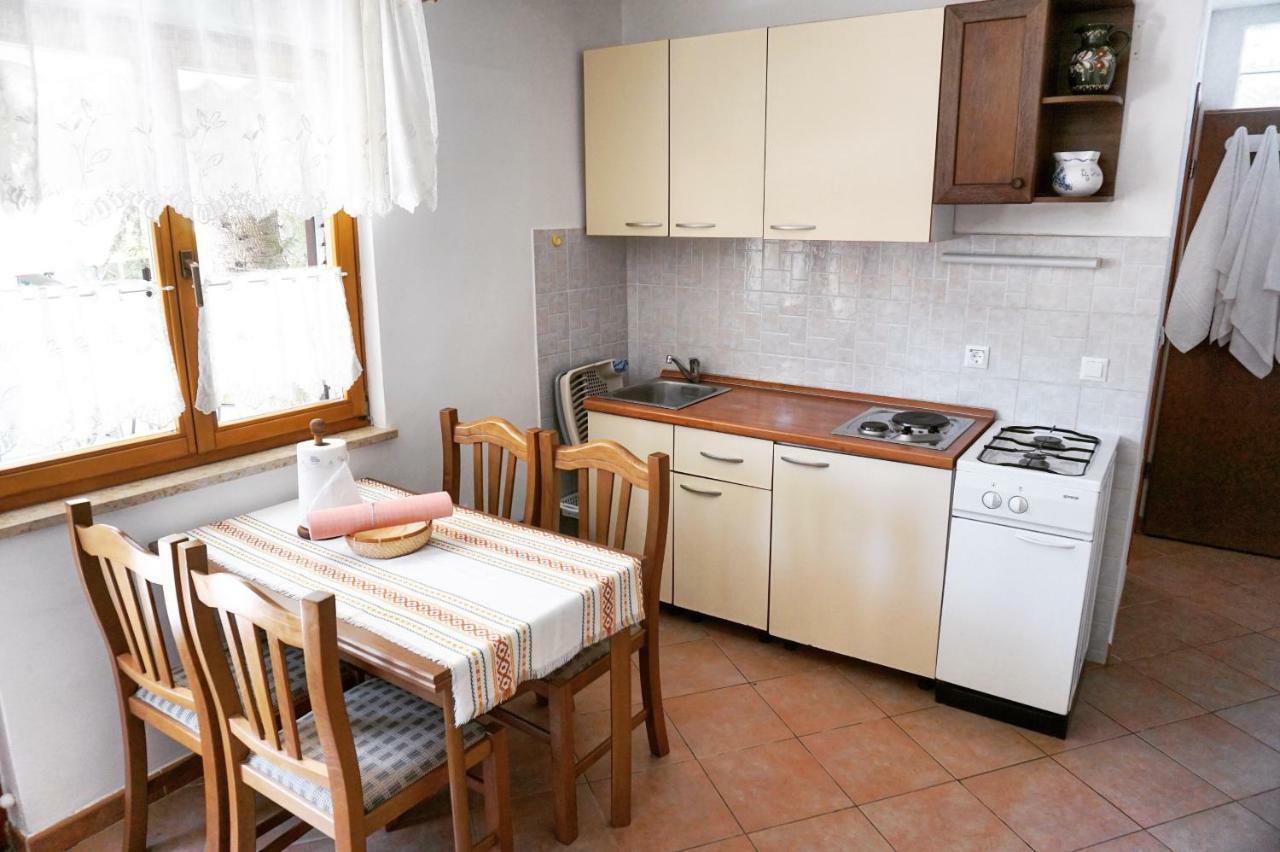 P&D Apartments Fazana Luaran gambar