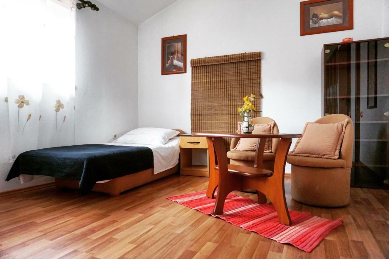 P&D Apartments Fazana Luaran gambar